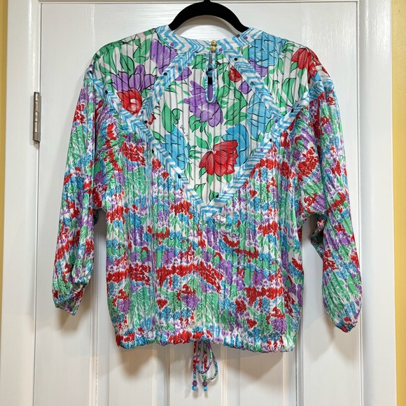 Vintage Multicolor Floral Blouse - Picture 5 of 9